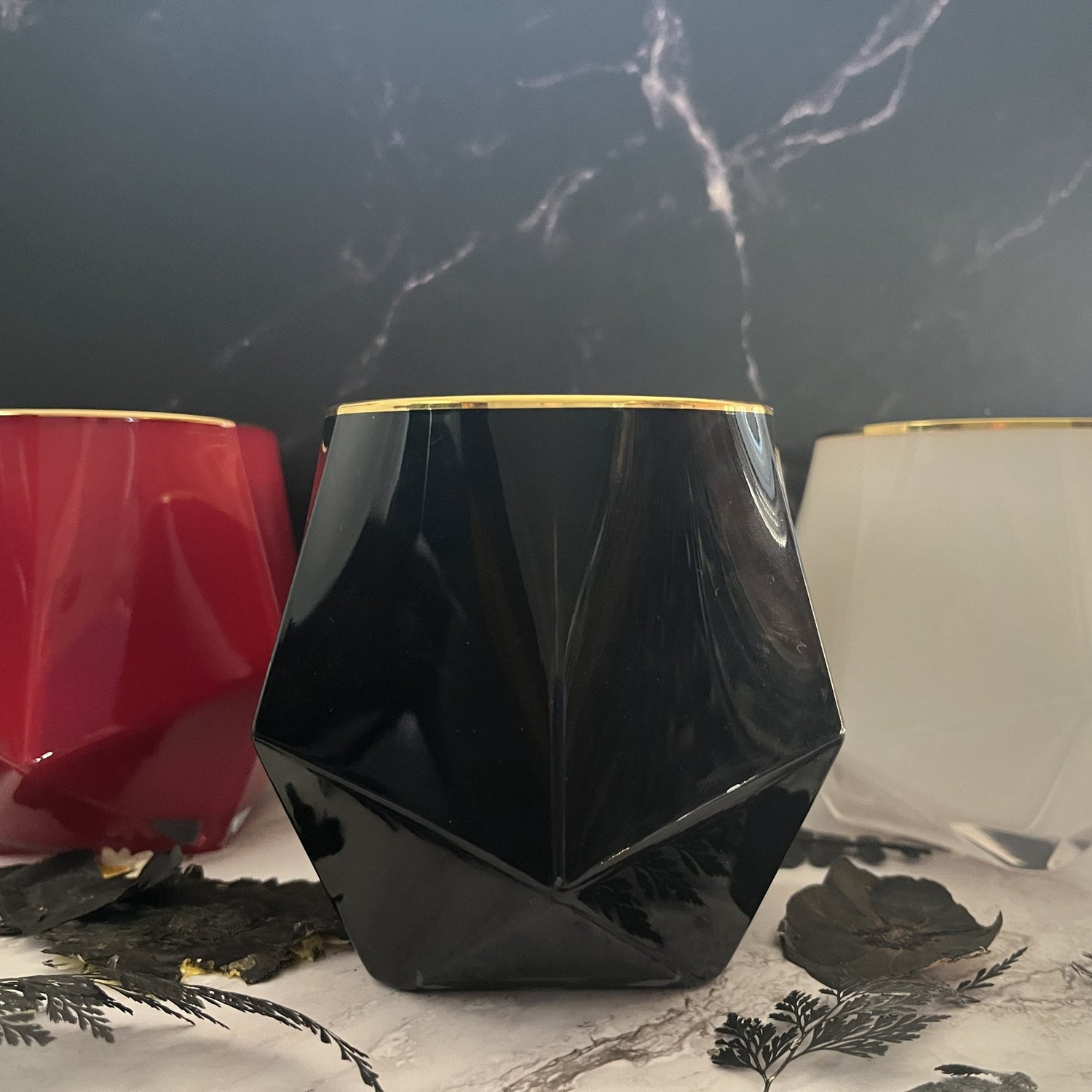 Chic Hexagon 14.75 oz Candle- NOW 20% OFF