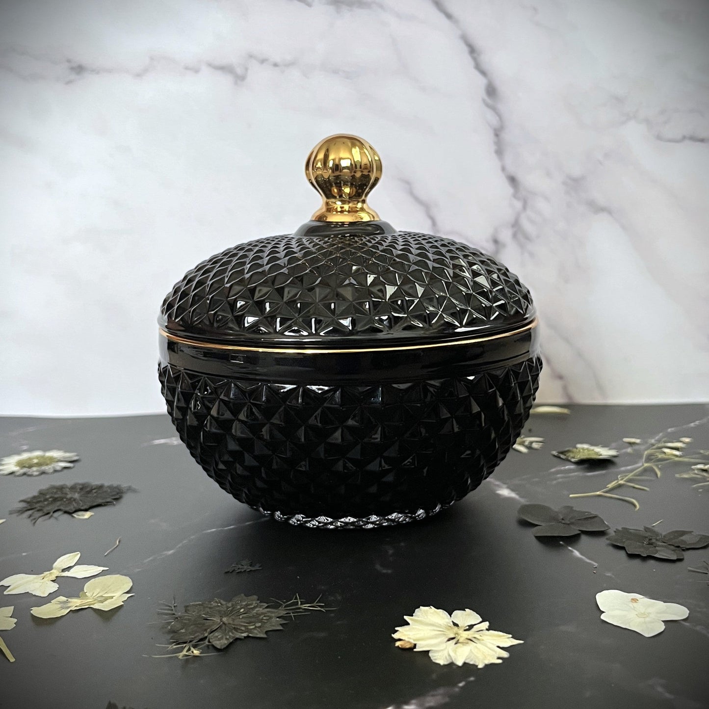 Velvet Coconut Cream- Majestic Opulence 9 oz Candle (Black)