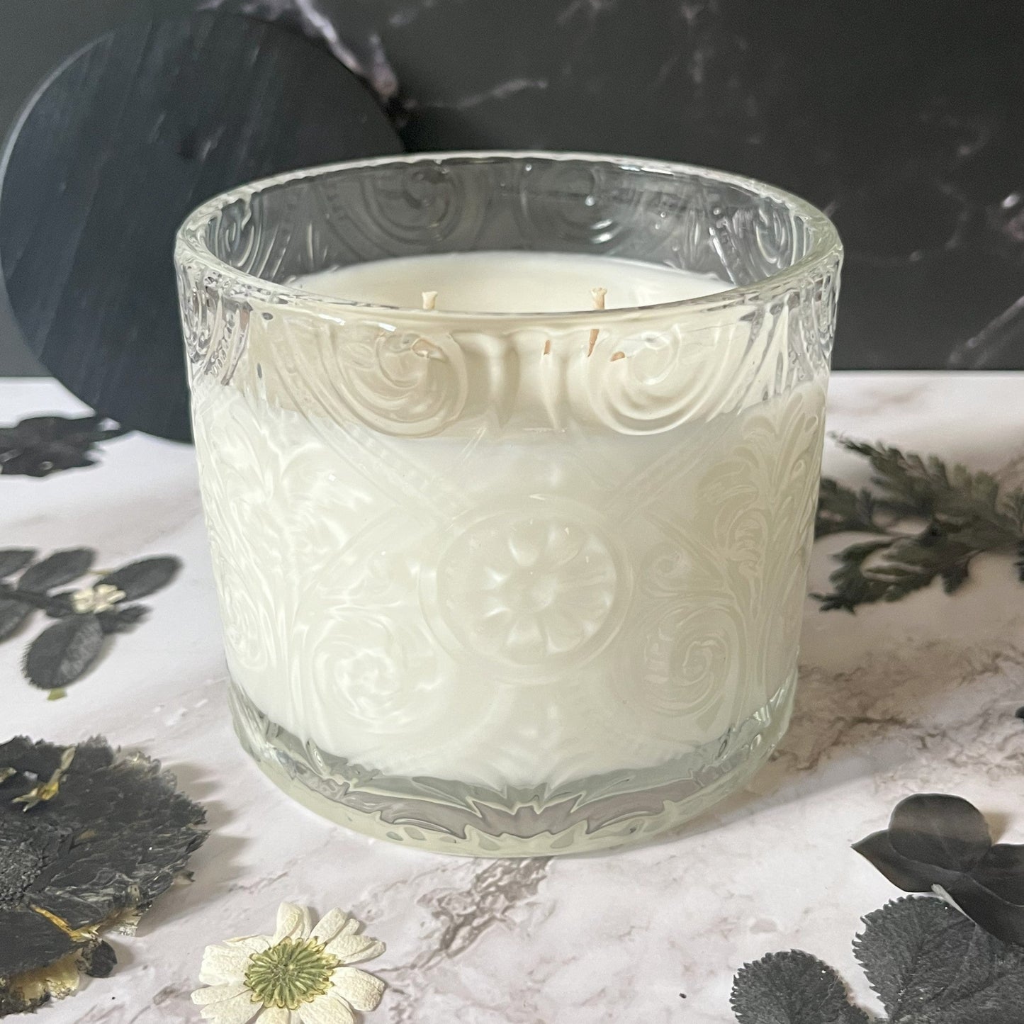 Coconut Milk & Sandalwood- Stately Illuminator 11.5 oz Candle (White / Clear)