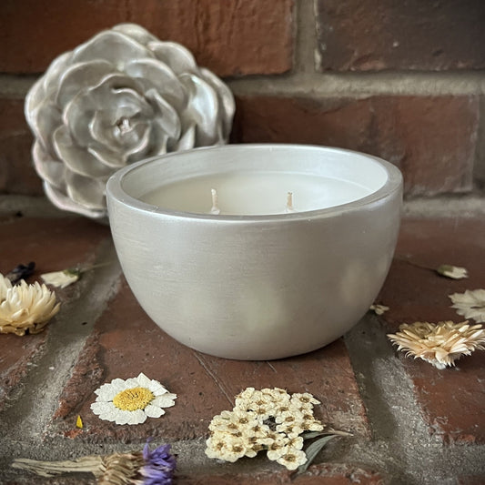 Pennsylvania Meadows- Handcrafted Petite Bloom Concrete/Stone 6 oz Candle (Silver Cream)