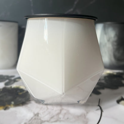 Cardamom & Cream- Chic Hexagon 14.75 oz Candle (White)
