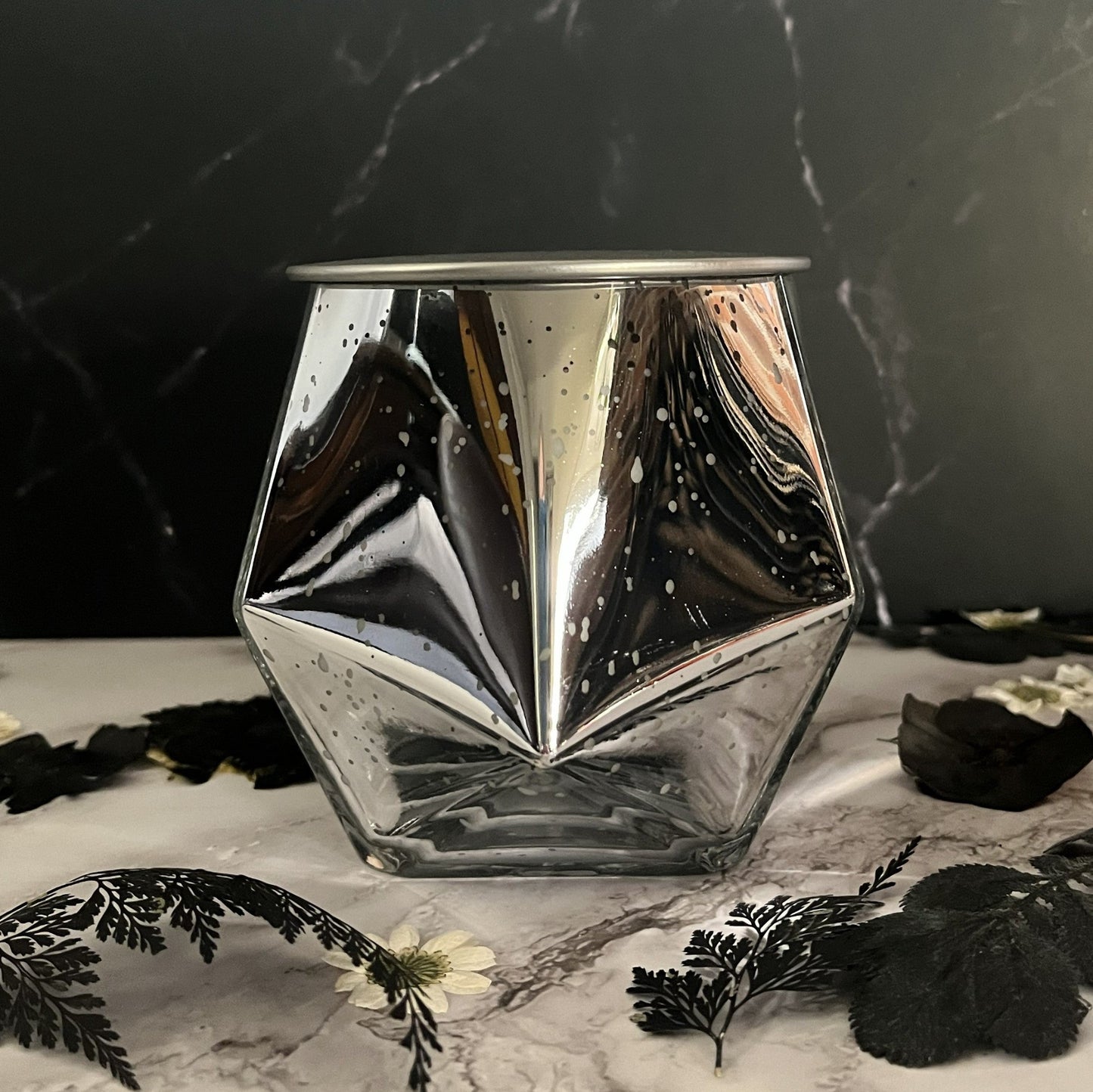 First Snowfall- Chic Hexagon 14.75 oz Candle (Speckled Silver)