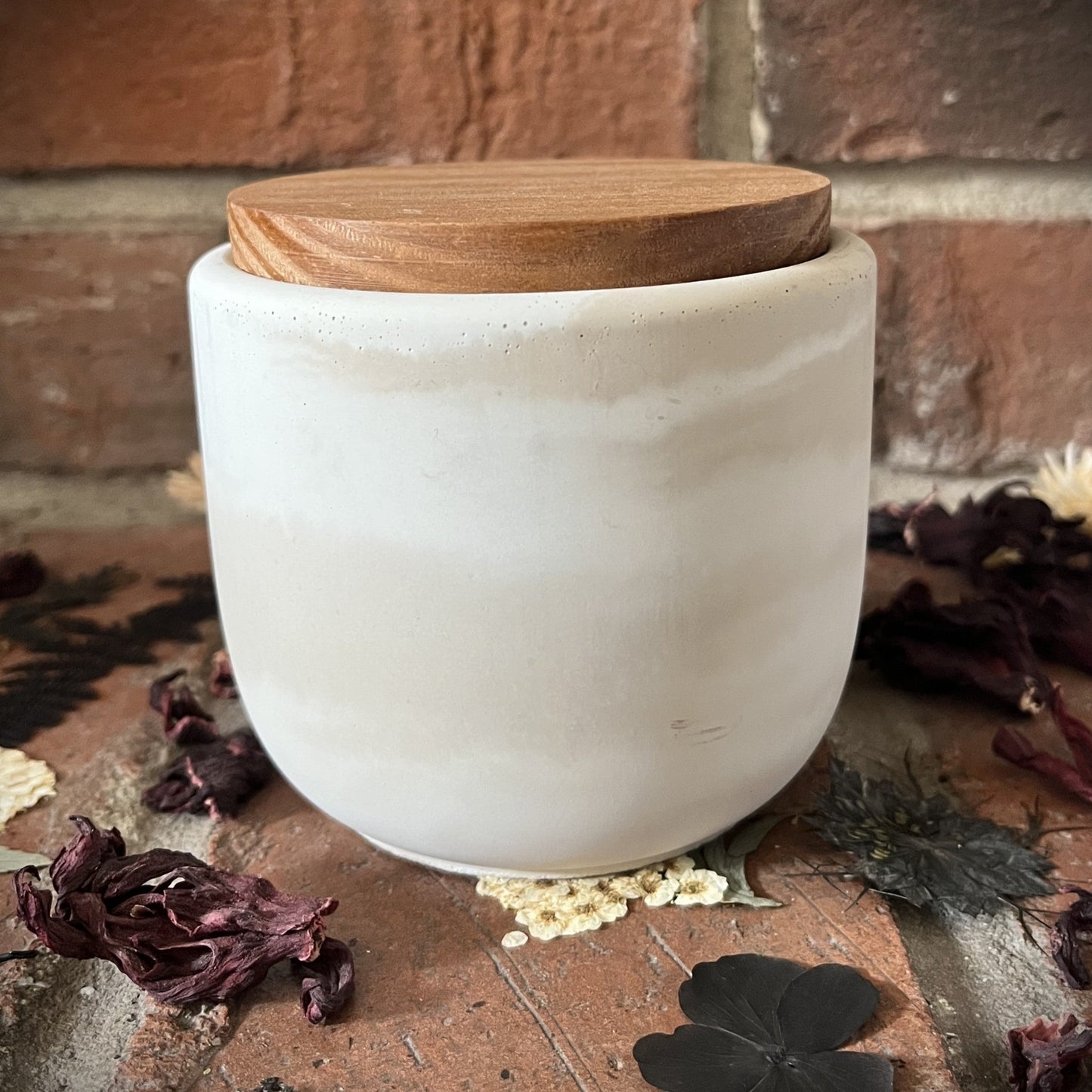 Coconut Milk & Sandalwood- Handcrafted Rustic Swirl Concrete 8 oz Candle (Cream/White with Brown Pine Wooden Lid)
